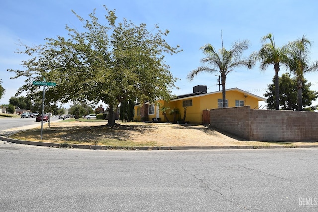 view of front of home