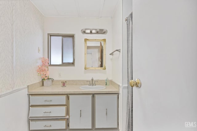 3601 S Chester Ave Unit 12, Bakersfield, CA 93304 - bathroom featuring vanity