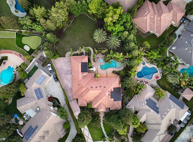 12603 Clay Creek Ct, Bakersfield, CA 93312 - aerial view of property's location with a pool area