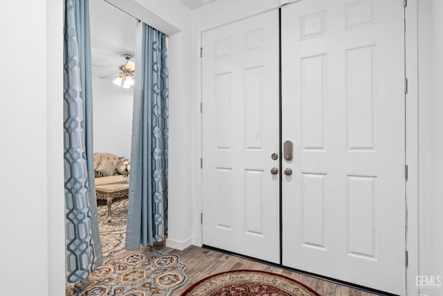 7900 Linden Tree Ave, Bakersfield, CA 93313 - foyer entrance featuring wood finished floors and baseboards