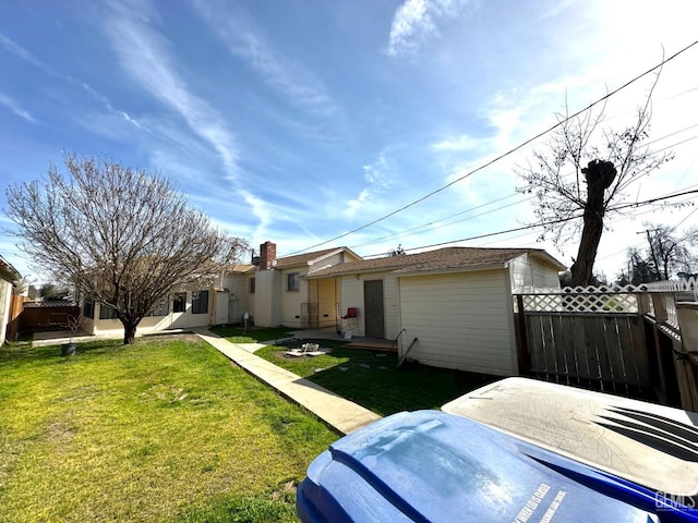 615 Cypress St, Bakersfield, CA 93304 - view of rear view of property
