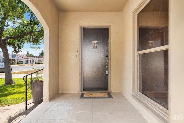 3007 Park Way, Bakersfield, CA 93304 - doorway to property featuring stucco siding