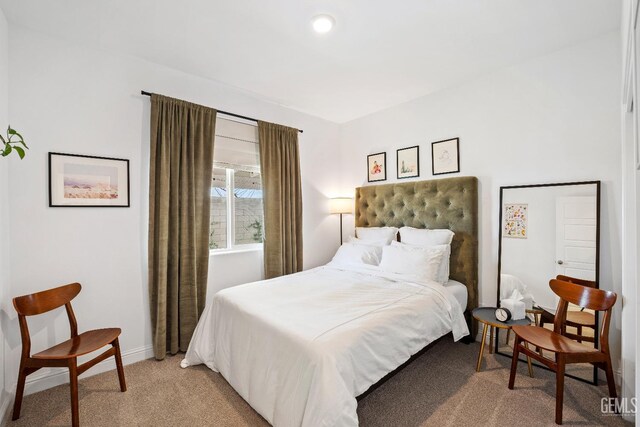 6713 Diamond Springs Dr, Bakersfield, CA 93313 - carpeted bedroom featuring baseboards