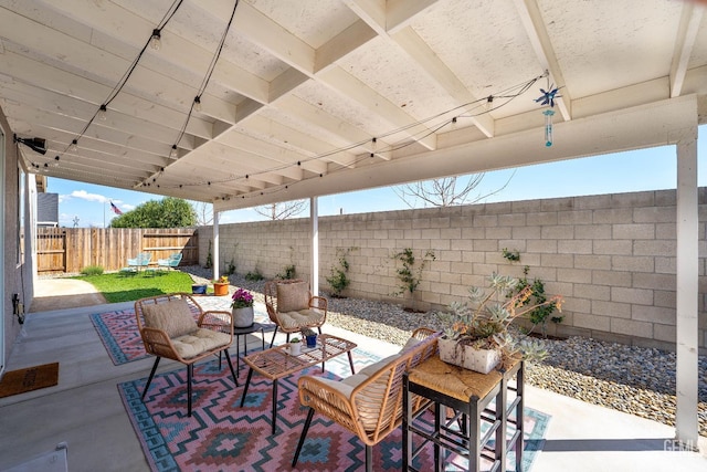 6713 Diamond Springs Dr, Bakersfield, CA 93313 - view of patio with a fenced backyard