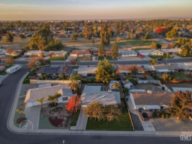 view of aerial view at dusk