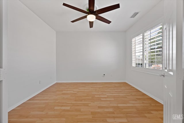 10002 Riata Ln, Bakersfield, CA 93306 - unfurnished room with a ceiling fan, light wood-style floors, and baseboards
