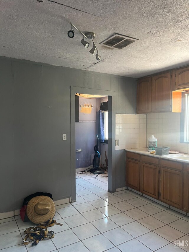 2419 N Inyo St, Bakersfield, CA 93305 - photo 12