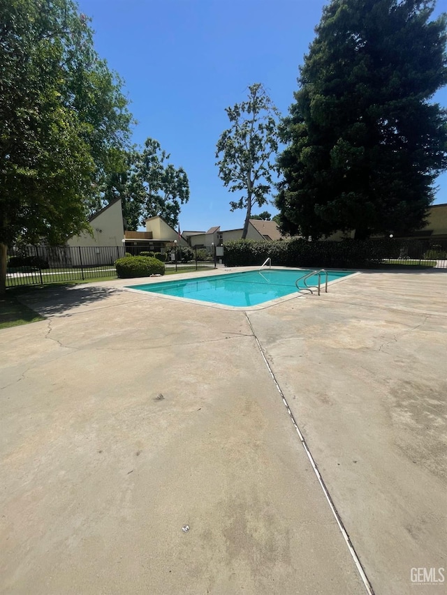 5000 Nordic Dr Unit 3, Bakersfield, CA 93309 - view of pool featuring a patio area