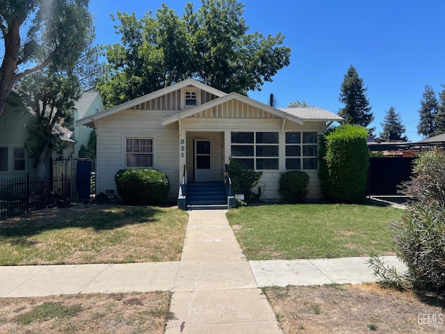 321 Oleander Ave, Bakersfield, CA 93304 - photo 1