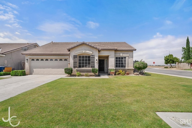13421 Cheyenne Mountain Dr, Bakersfield, CA 93314 - view of front facade with stucco siding, driveway, a garage, and a front yard