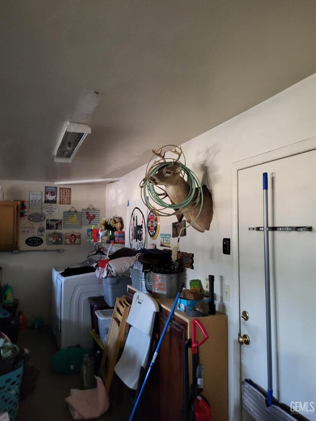 9101 Kern Island St, Bakersfield, CA 93307 - view of kitchen