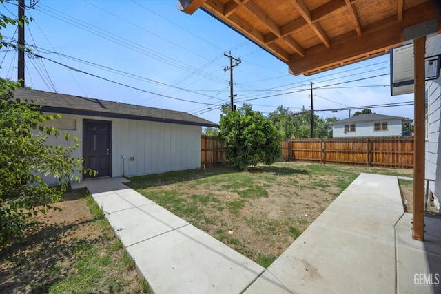 329 F St, Bakersfield, CA 93304 - view of yard featuring a patio area