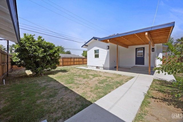329 F St, Bakersfield, CA 93304 - view of yard