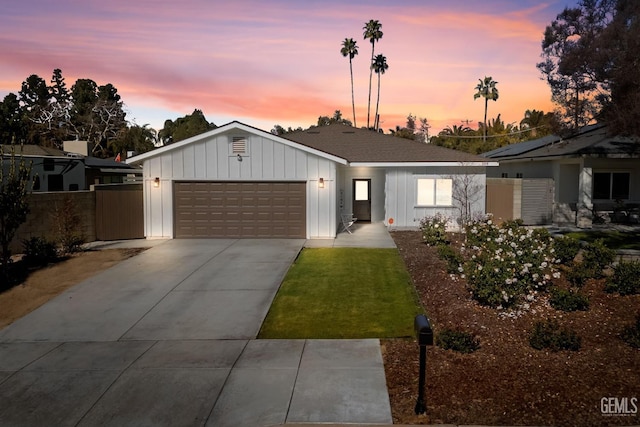 view of front of property featuring a garage