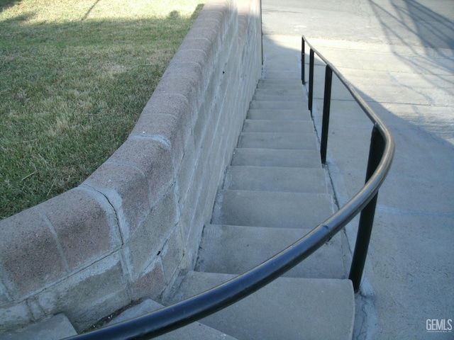 3111 Bucknell St, Bakersfield, CA 93305 - detailed view