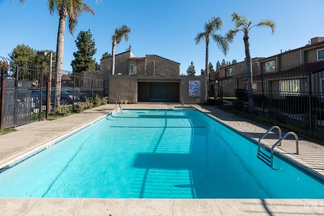 view of swimming pool