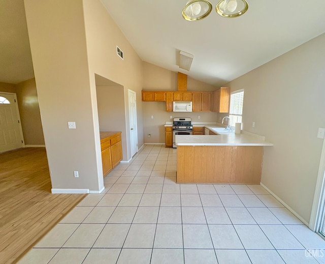 5205 Coxwold Abbey Ct, Bakersfield, CA 93307 - photo 11