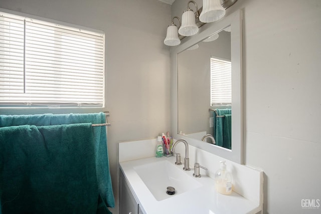 348 Petrol Rd Unit 394, Bakersfield, CA 93308 - bathroom featuring vanity