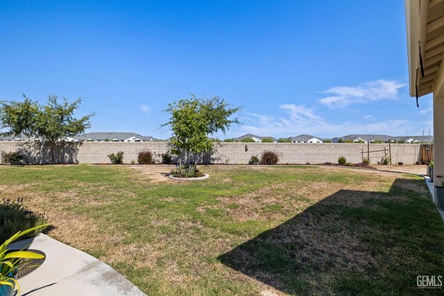 15733 Renteria Dr, Bakersfield, CA 93314 - photo 45