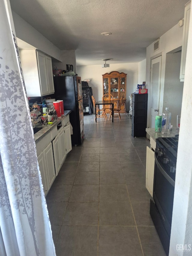 401 Van Buren St, Taft, CA 93268 - photo 15
