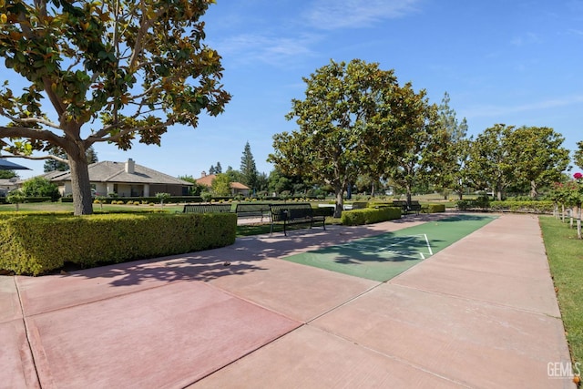 3010 Tea Rose St, Bakersfield, CA 93311 - view of community featuring shuffleboard