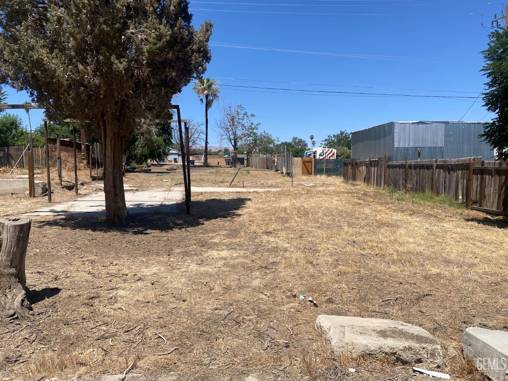 0 Eastern, Taft, CA 93268