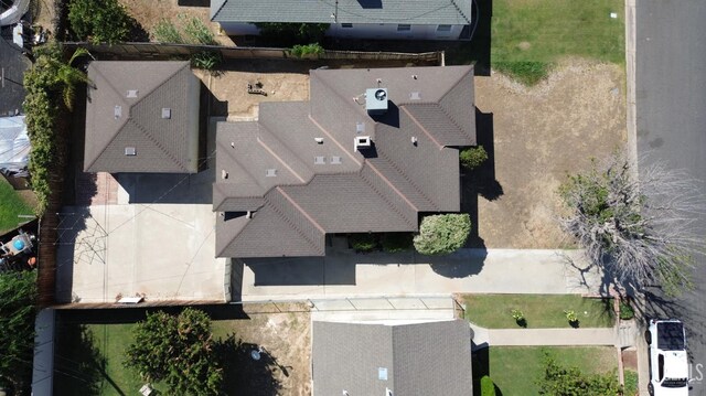 2313 Alturas Dr, Bakersfield, CA 93305 - drone / aerial view