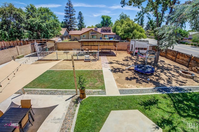 11265 Poulsen Way, Bakersfield, CA 93312 - view of yard