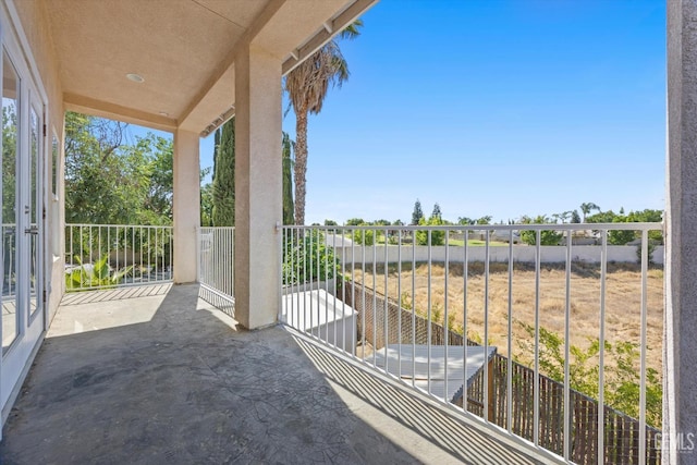 10318 Roehampton Ave, Bakersfield, CA 93312 - view of balcony