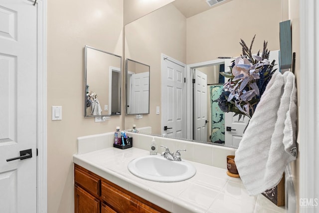 9310 Via Catania, Bakersfield, CA 93312 - bathroom with vanity
