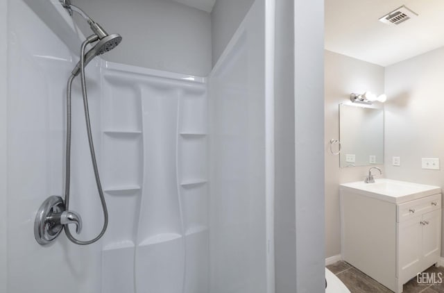 2800 S Real Rd, Bakersfield, CA 93309 - bathroom featuring a shower and vanity