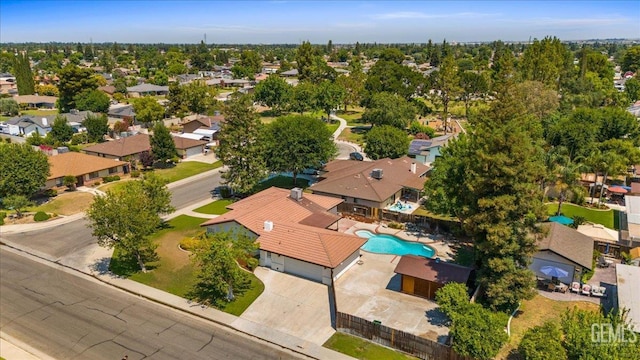 5100 Ruth Ct, Bakersfield, CA 93308 - aerial view of residential area featuring a pool