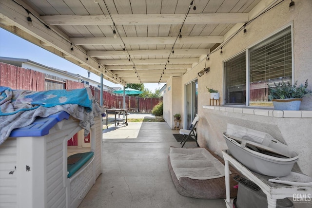 6305 Wolfe Creek Dr, Bakersfield, CA 93306 - fenced backyard with a patio