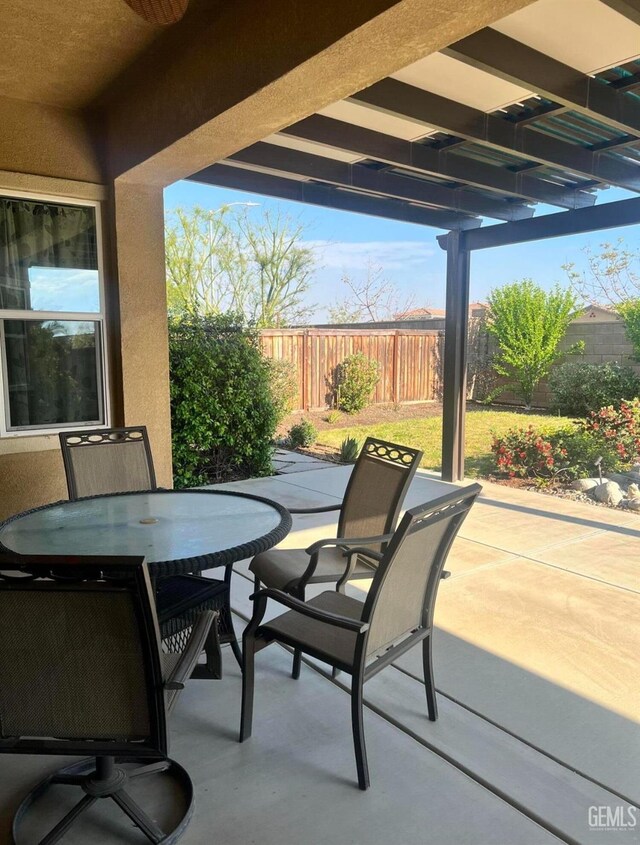 9909 Stockholm Pl, Bakersfield, CA 93306 - view of patio