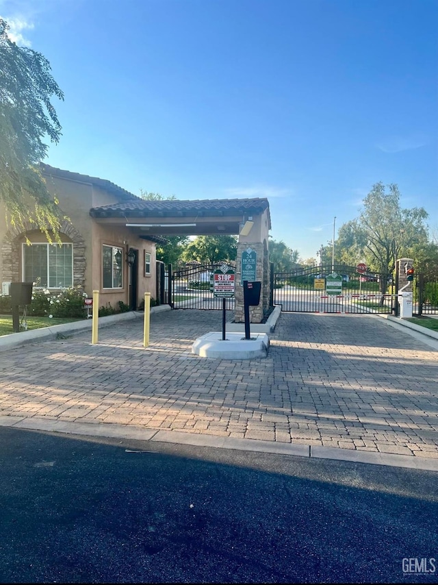 9909 Stockholm Pl, Bakersfield, CA 93306 - exterior space