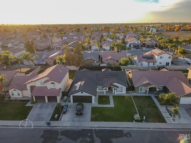 view of aerial view at dusk