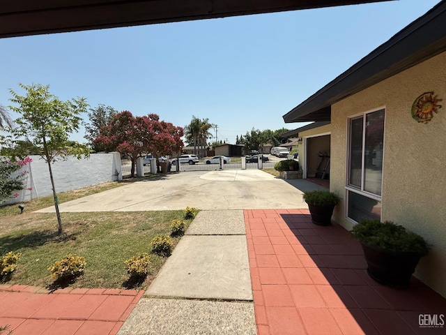 2404 Belvedere Ave, Bakersfield, CA 93304 - view of patio