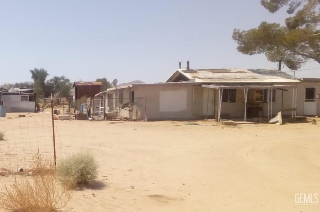1411 E Bowman Rd, Ridgecrest, CA 93555 - rear view of property
