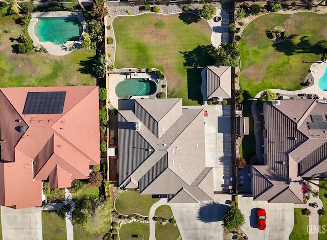 14211 Cedar Creek Ave, Bakersfield, CA 93314 - aerial view of a pool area
