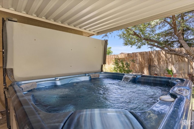 7310 Clifftop Way, Bakersfield, CA 93306 - view of pool featuring a hot tub