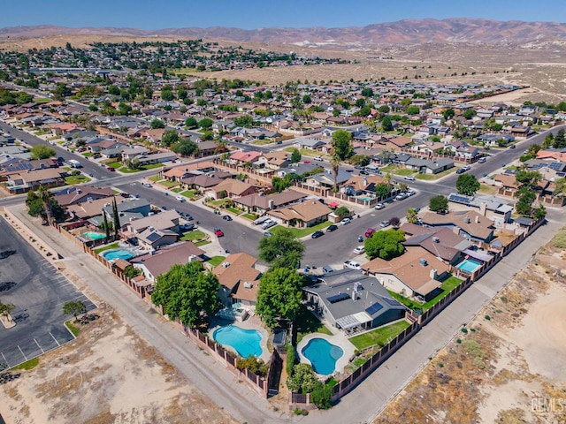 510 Sierra St, Taft, CA 93268 - aerial overview of property's location featuring nearby suburban area