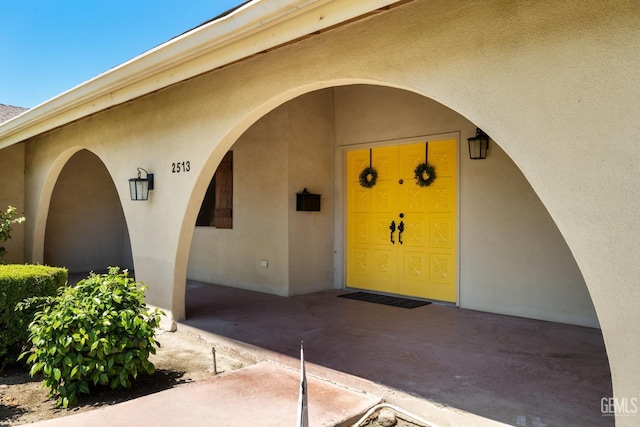2513 Elm St, Bakersfield, CA 93301 - entrance to property featuring stucco siding
