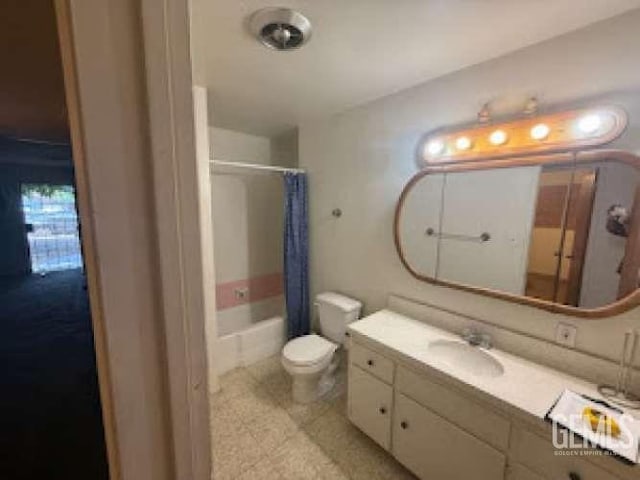 4300 Kenny St, Bakersfield, CA 93307 - photo 17
