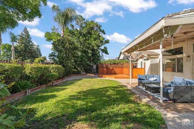 10116 Bay Colony Dr, Bakersfield, CA 93312 - view of yard featuring outdoor lounge area and a patio
