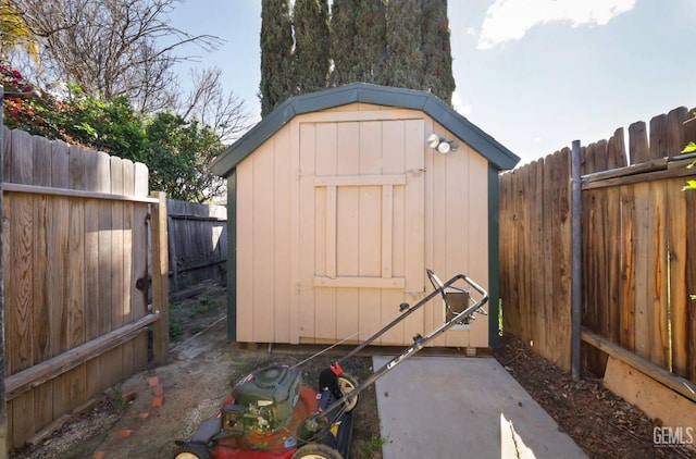 7001 Eloy Ave, Bakersfield, CA 93308 - view of shed with a fenced backyard