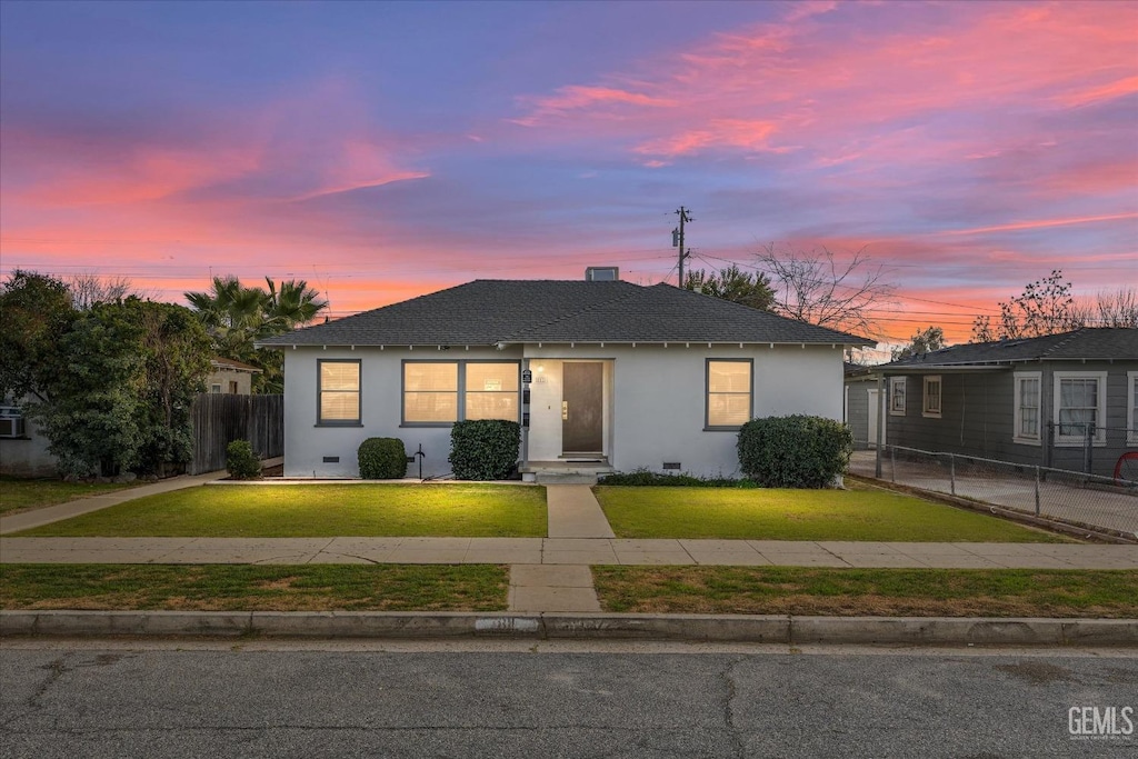 811 Wilson Ave, Bakersfield, CA 93308 - photo 1