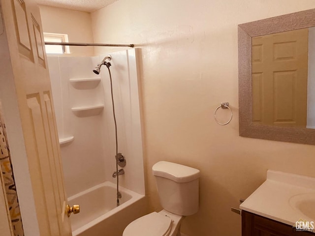 713 18th Pl, Delano, CA 93215 - bathroom with vanity and shower / tub combination