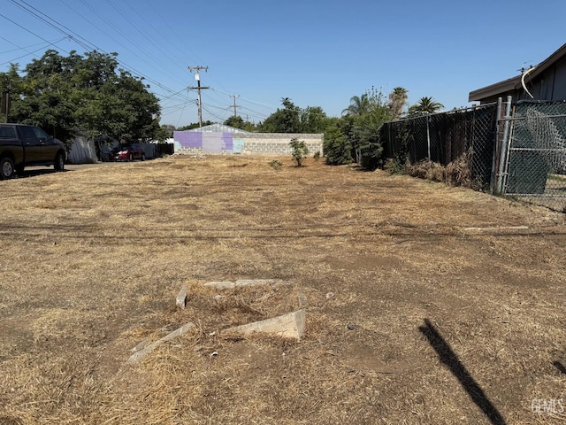 2324 N Kern St, Bakersfield, CA 93305
