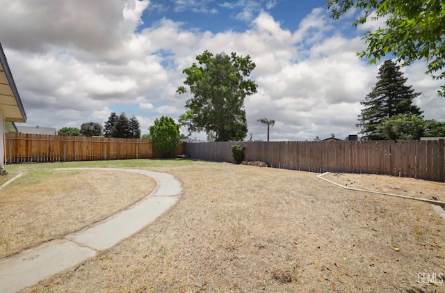 1107 Mcginley Ave, Bakersfield, CA 93308 - view of fenced backyard