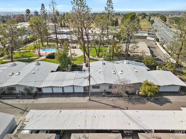 941 Panorama Dr, Bakersfield, CA 93305 - bird's eye view of a pool area